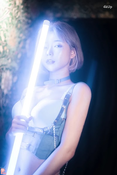 [PINK] U.Hwa (은유화) Secret Present No.02