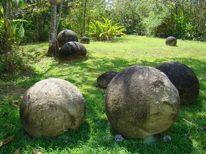 costa-rica-stone-spheres-4