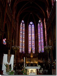 2007.04.12-025 intérieur de la basilique