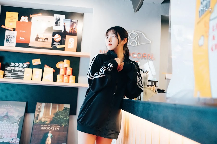 [Loozy] Sonson (손손) Cinema Girl (+S.Ver)