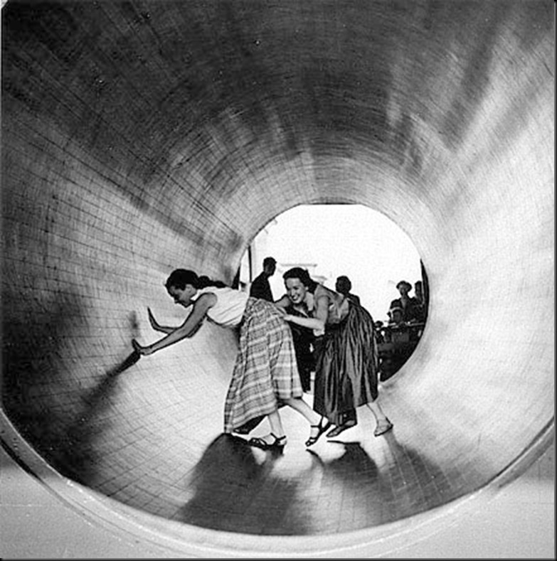 Turning Barrel, 1952