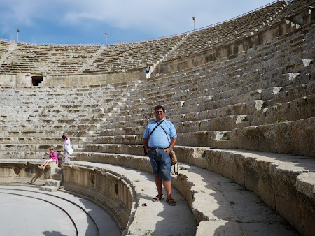 Obiective turistice Jerash: Teatrul de Nord 