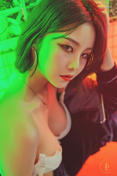 SAINT Photolife – Yuna Yuna’s Wild