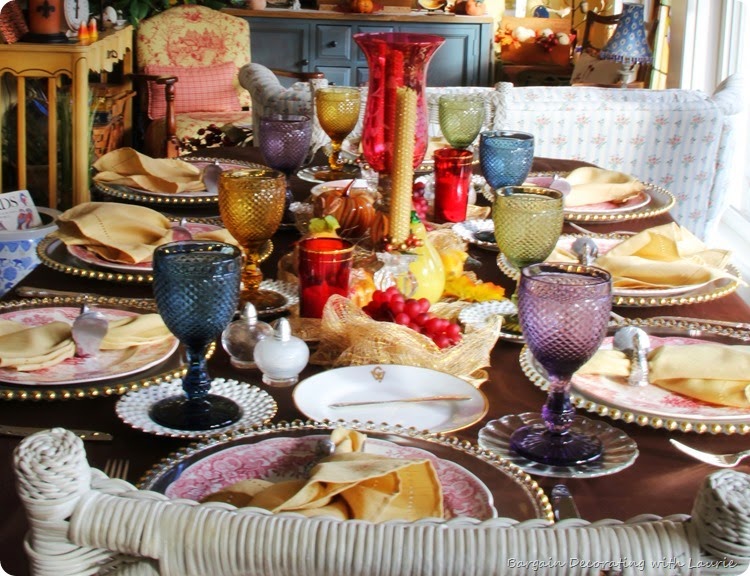 Thanksgiving Table-Bargain Decorating with Laurie