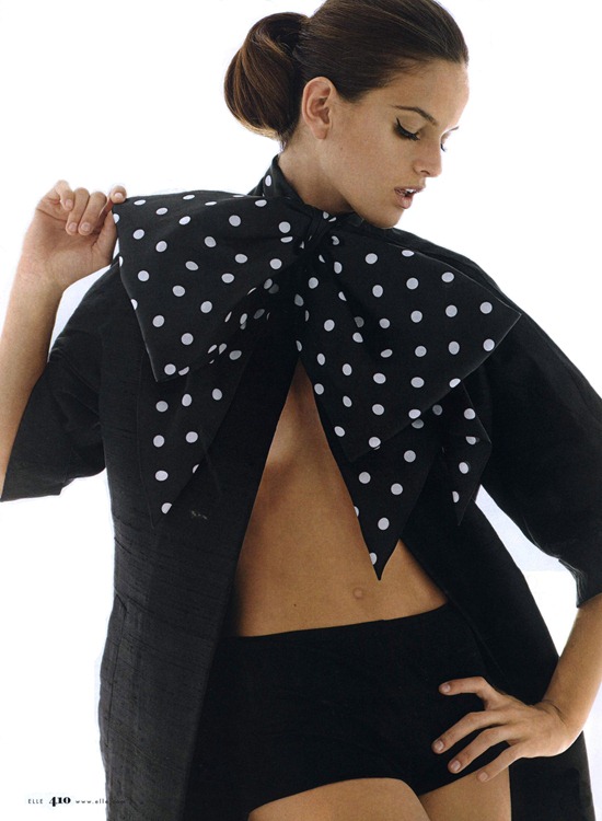 elle-uk-october-2007-vintage-dior-coat-1956-ferre-bow-1994