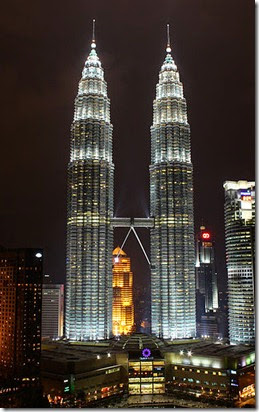 374px-Petronas_Towers,_Kuala_Lumpur_(3323152170)