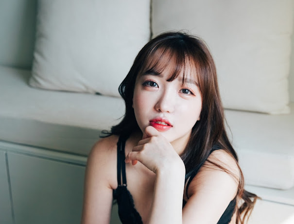 Loozy Maximum Vol.1 – Son Ye-Eun (손예은)