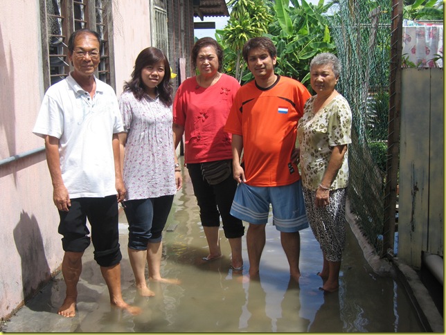 20120710_Pantai Remis_banjir2
