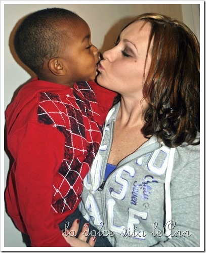 Mom and Kendry Kiss