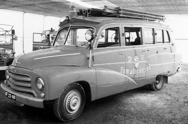 [Bombeiros%2520V.%2520Famalicenses%2520%2528Opel%2520Blitz%2520%25201957%2529%255B5%255D.jpg]