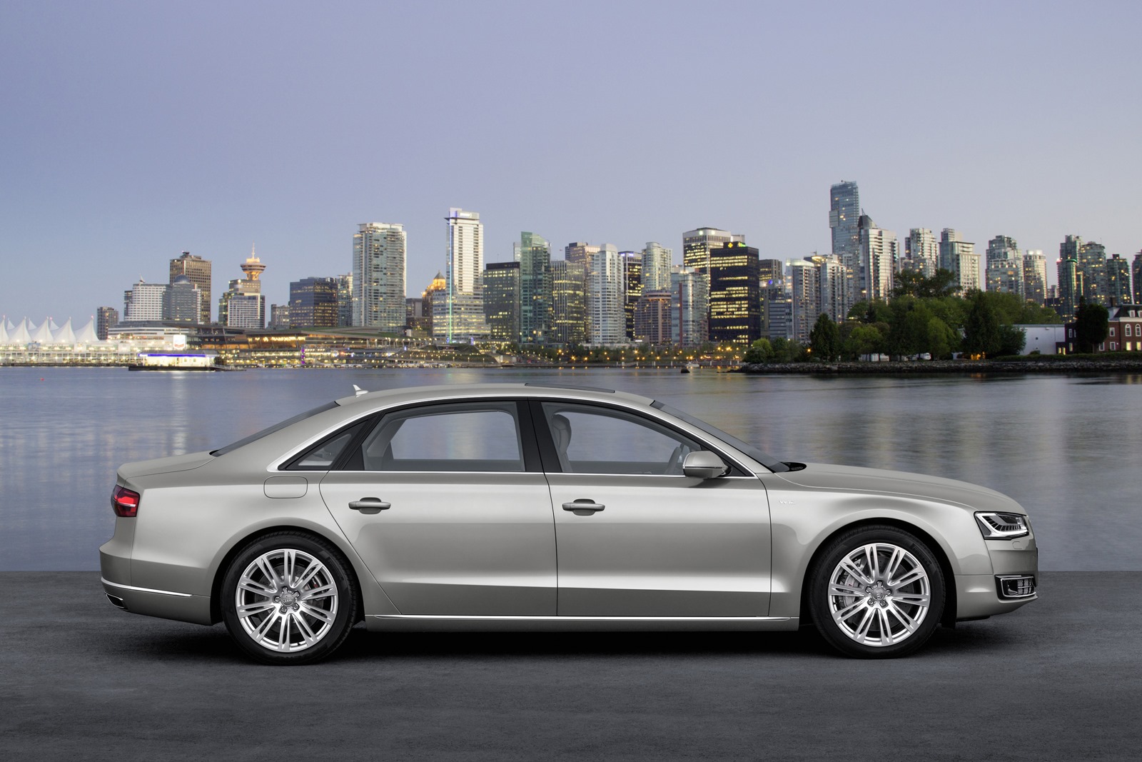 [Standard-2014-Audi-A8-L-W12-8%255B3%255D.jpg]