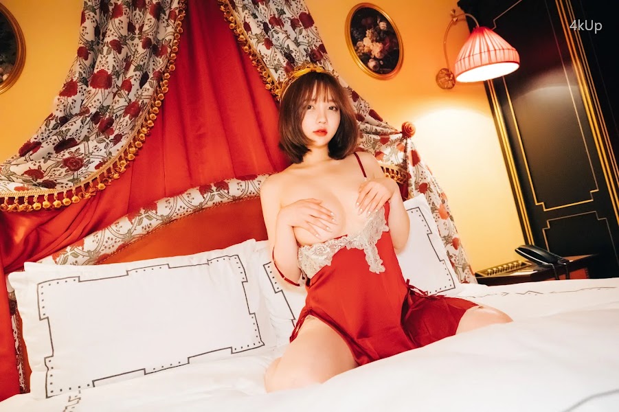 [Loozy] Son Ye-Eun (손예은) Halloqueen (S.Ver)