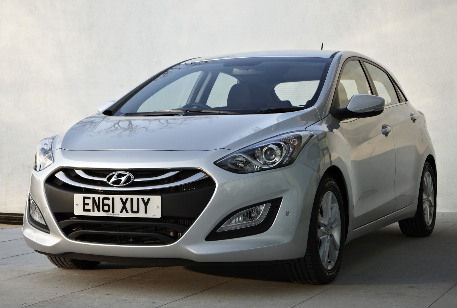 [autowp.ru_hyundai_i30_5-door_uk-spec_16%255B2%255D.jpg]
