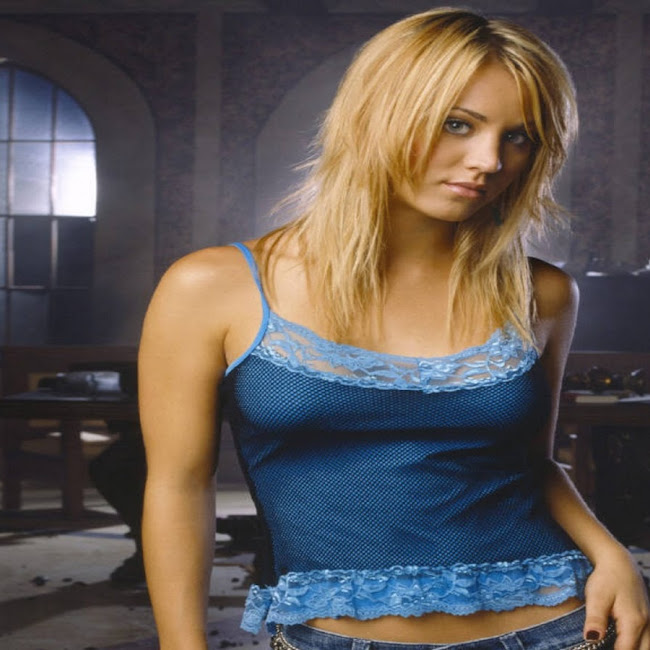 Kaley Cuoco Hot Wallpapers - Wallpapers de Kaley Cuoco