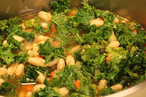 [cannellini-bean-kale-soup_2457%255B4%255D.jpg]