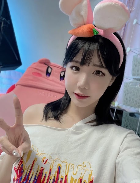 Addielyn (에디린) Nov 2021