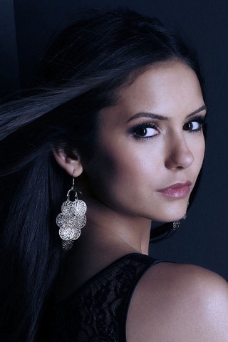 Nina dobrev vampire diaries