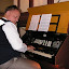 Robert Matusiak z ekipy bydgoskiej tworzył oprawę muzyczną w kościele parafialnym w Świerczynkach