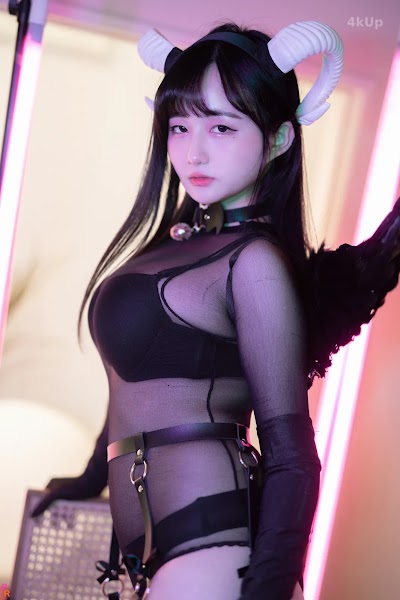 [PINK] Han Jina (한지나) Succubus