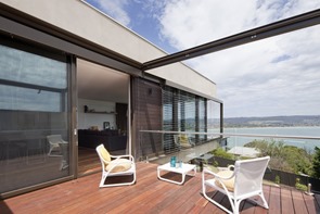 Hill House / Arquitectos Rachcoff Vella muebles-de-terraza