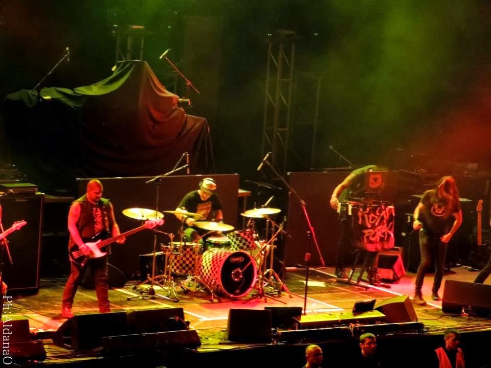 [1374867_597153580348807_34934243_n%255B3%255D.jpg]