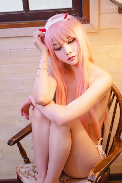 SAINT Photolife – Yuna (유나) No.10 Zero Two