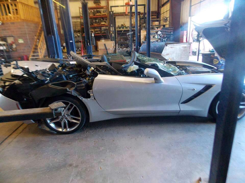 [Corvette%2520Crash%2520C7%255B4%255D.jpg]
