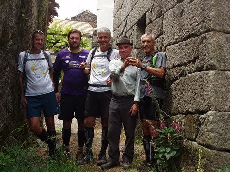 996158_623418841001676_1687765458_n