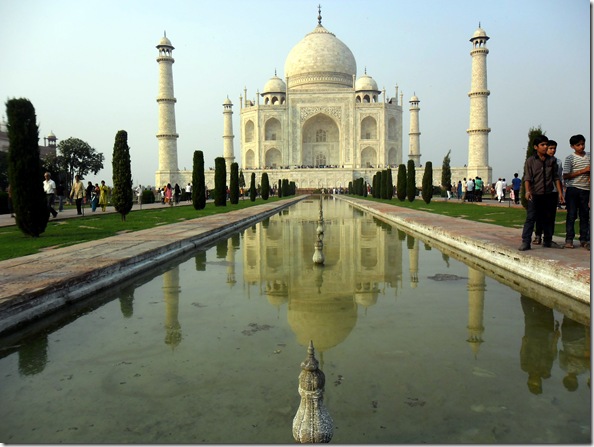 Magnifici riflessi del Taj Mahal - India