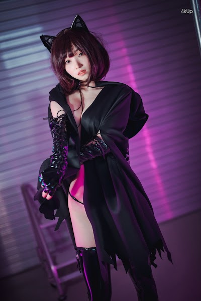 DJAWA Photo – Bambi (밤비) Halloween Nightmare