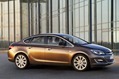 2013-Opel-Astra-4