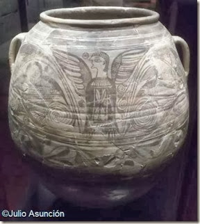 Representación de Tanit en una cerámica ibérica - MAHE