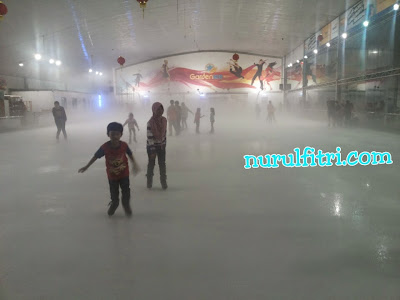 Manfaat Bermain Ice Skating untuk Anak