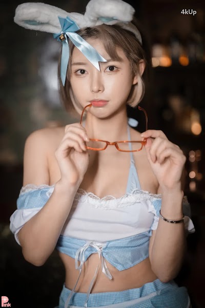 [PINK] U.Hwa (은유화) Secret Present No.02