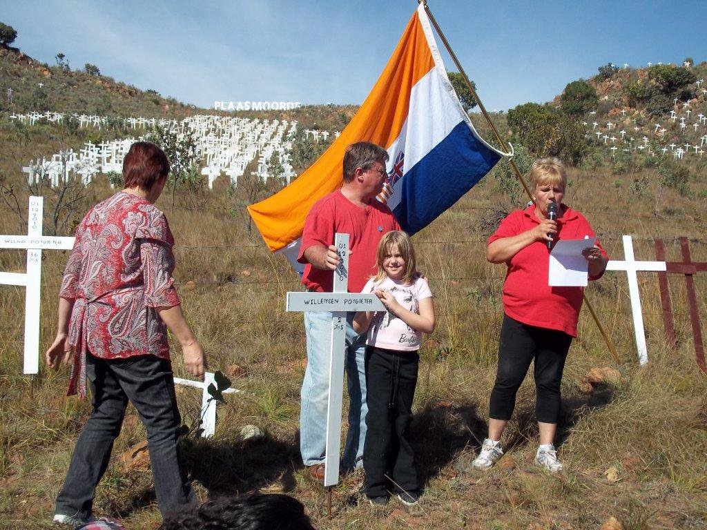 [243232_214504035246869_100000618226363_667232_2302915_o%255B3%255D.jpg]