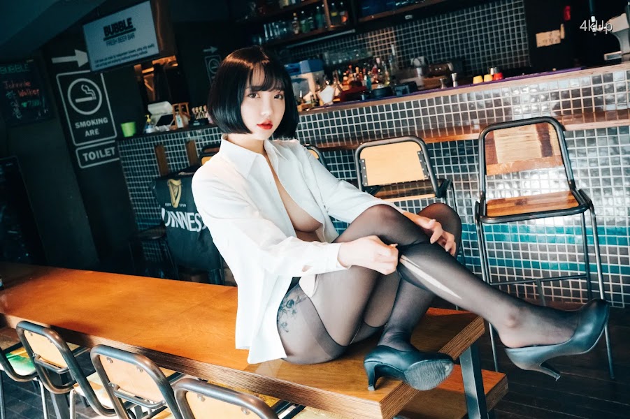 [Loozy] Son Ye-Eun (손예은) Tainted Love Bar