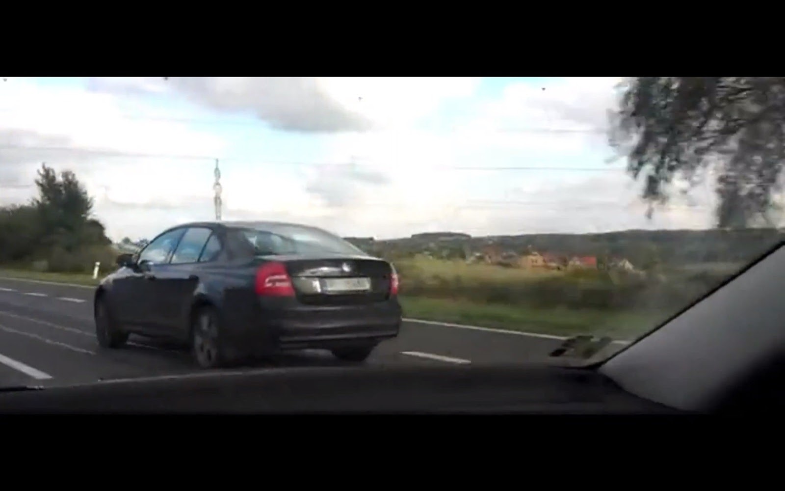 2013-Skoda-Octavia-Mk3-3%25255B4%25255D.jpg