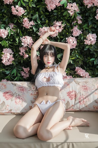 SAINT Photolife – Yuna & BLOOM Vol.01