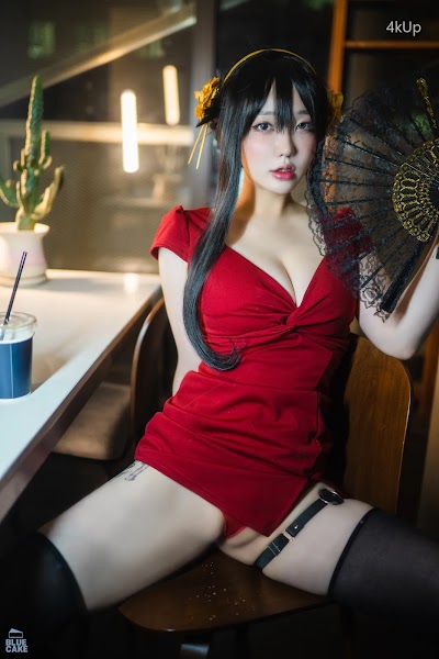 [BLUECAKE] Son Ye-Eun (손예은) Black Rose RED+