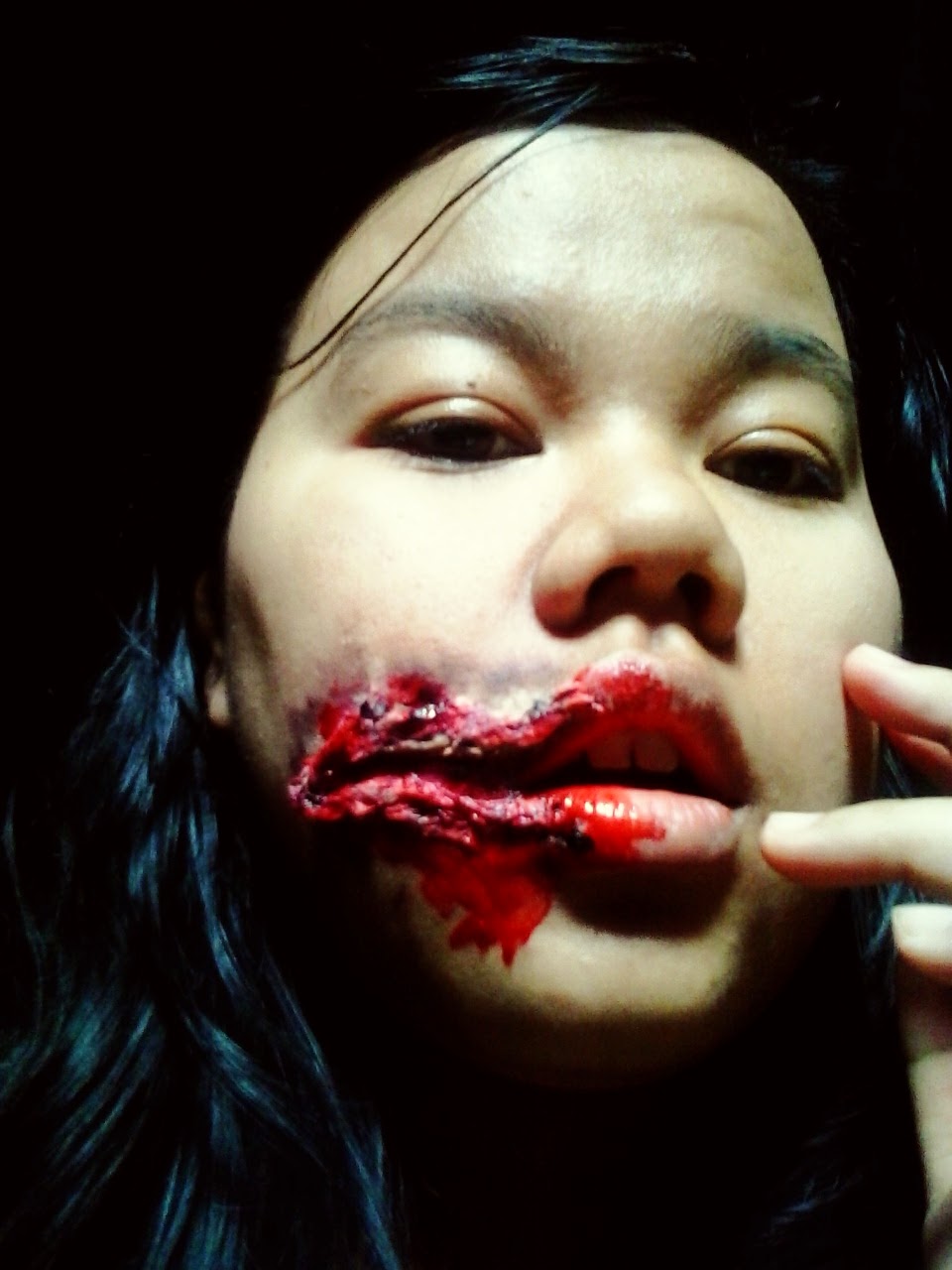Belajar Special Effects Make Up Rahma Brilianita