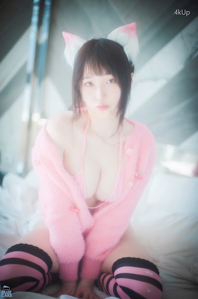 [BLUECAKE] Bambi (밤비) Naughty Cats Pink & Mint RED