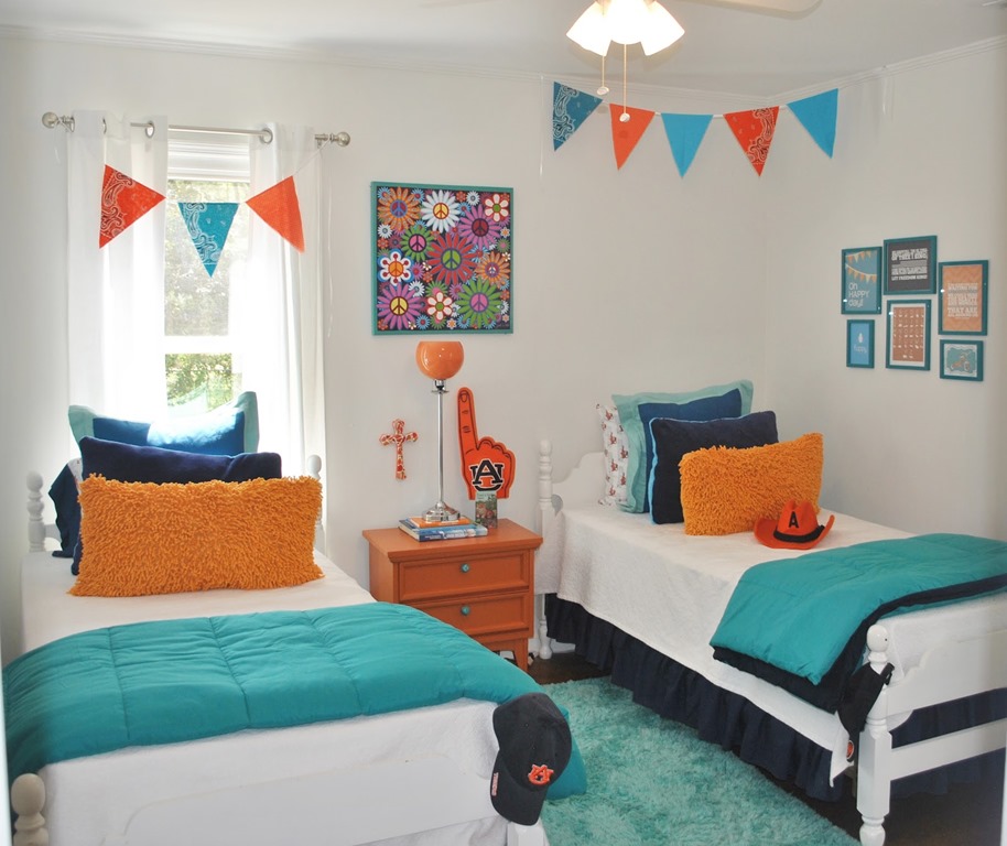 [10-Blue-and-Orange-Bedroom-Ideas-Inspiration%255B3%255D.jpg]