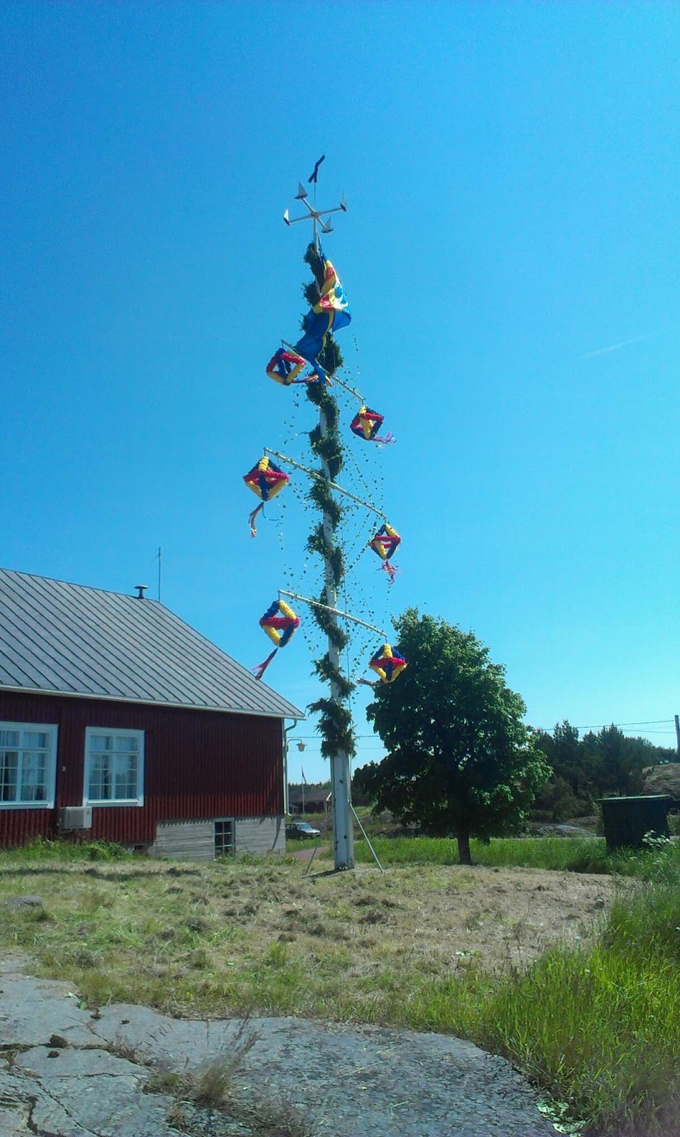 Emelie Midsommar P land emelie-midsommar-p-land