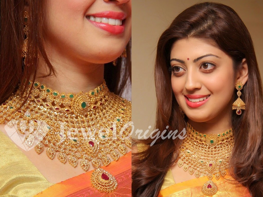 Praneetha_Bridal_Jewellery%2525281%25252