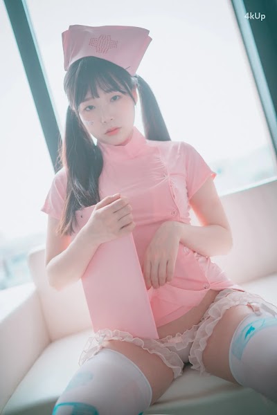 DJAWA Photo – Pia (피아) “Nursing Overtime”