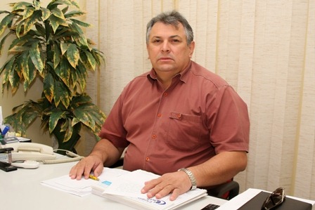 [Secretario_de_Educa%25C3%25A7%25C3%25A3o_Lacerda1%255B3%255D.jpg]