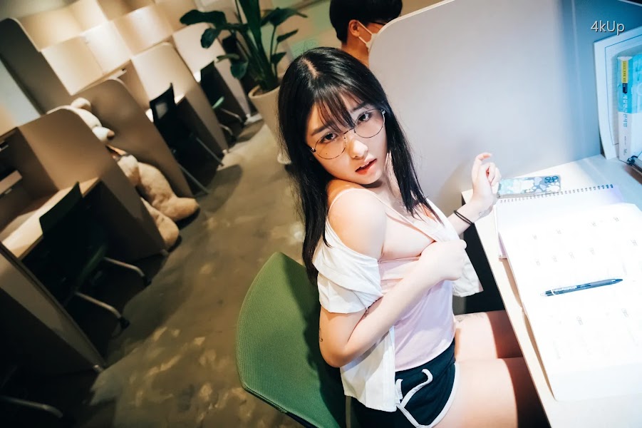 [Loozy] Sonson (손손) Reading Room + S.ver