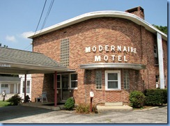 2106 Pennsylvania - PA Route 462 (Market St), York, PA - Lincoln Highway - The Modernaire Motel