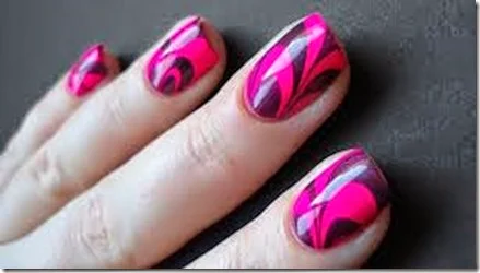 mejores diseños para uñas bonitas con dregadado en rosa y negro
