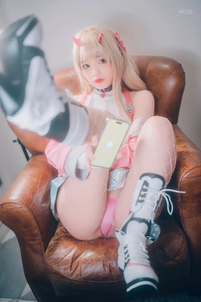 DJAWA Photo – Jeong Jenny (정제니) “Nikke Viper” (+S.Ver)